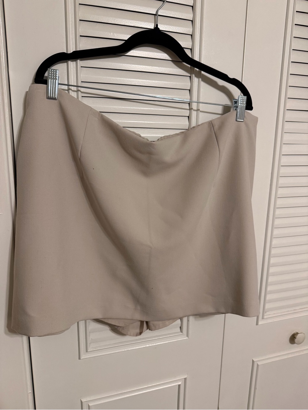 Abercrombie & Fitch Cream A-Line Skort NWOT